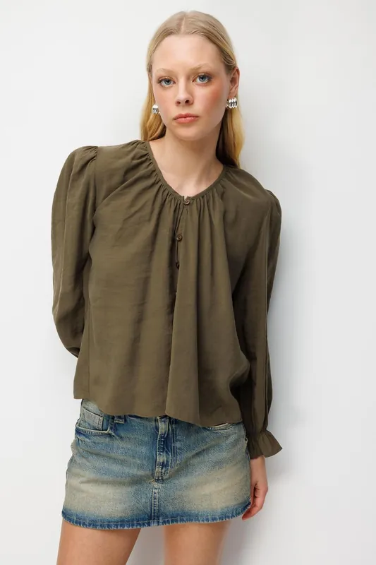Textured Button-Up Crew Neck Blouse