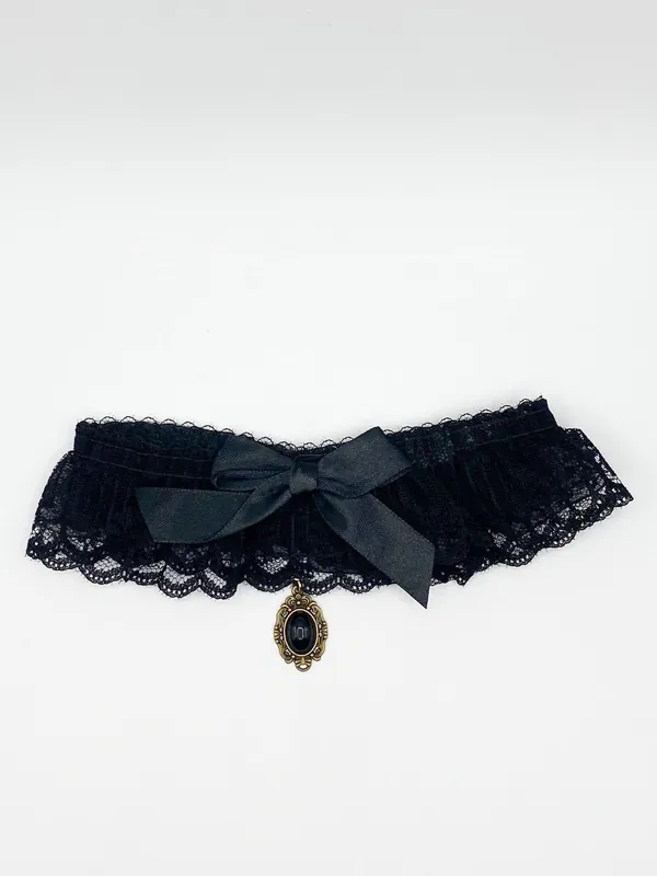 Lace Choker Necklace With Satin Bow - SVNX