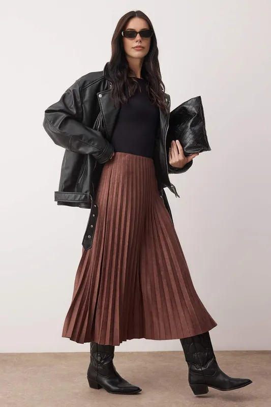 Pleated A-Line Knit Maxi Skirt