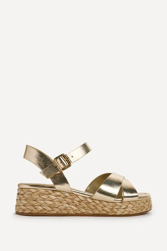 Spritz Wide Fit Gold Flatform Sandals - Linzi