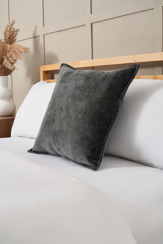 Plain Cushion with Flange Edge - BHS