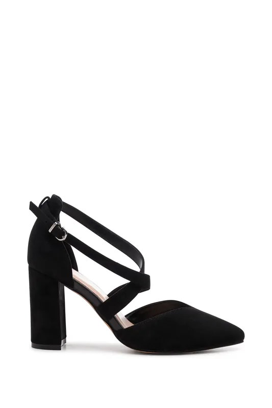 Wide Fit 'Finula' Cross Strap Block Heel Court Shoes - Paradox London