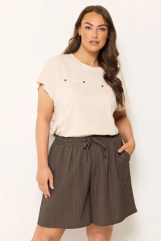Textured Woven Shorts - Yours