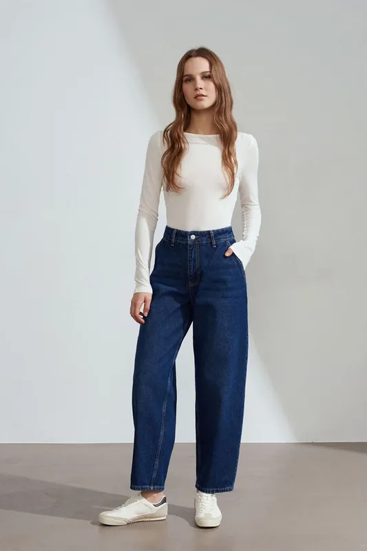 Women's High-Waist Wide-Leg Jeans