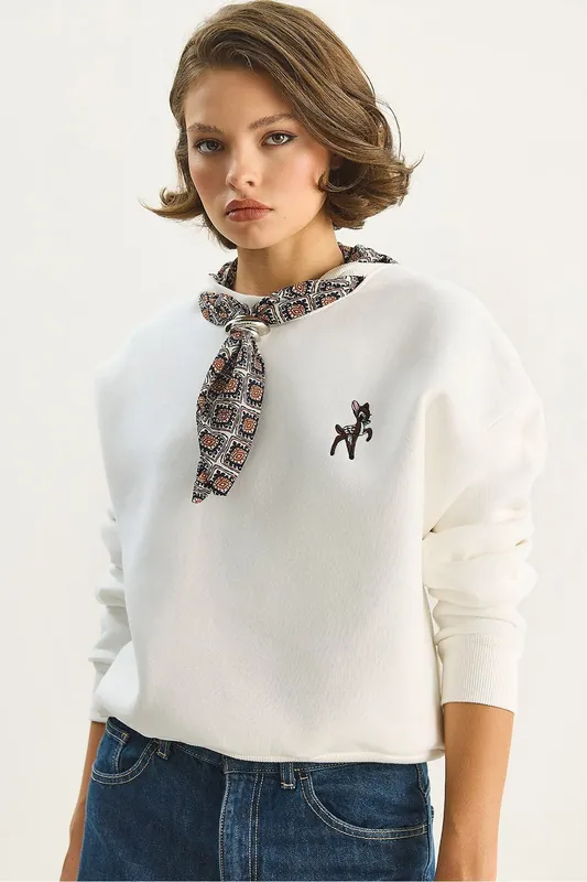 Embroidered Crew Neck Sweatshirt - Bianco Lucci