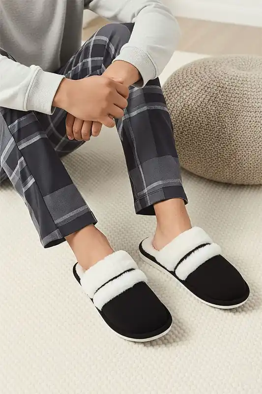 Faux Fur Lined Indoor Slippers - MODISHION