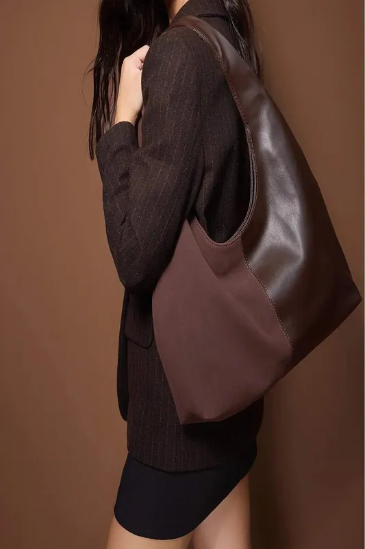 Women's Contrast Panel Oval Hobo Shoulder Bag - WOVCOR
