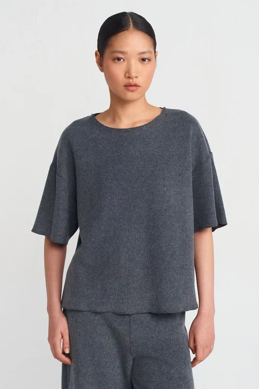 Women's Loose Fit Crew Neck T-Shirt