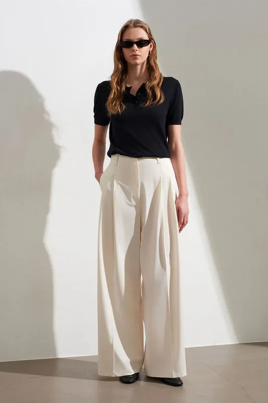 Women's High-Waist Wide-Leg Crepe Trousers