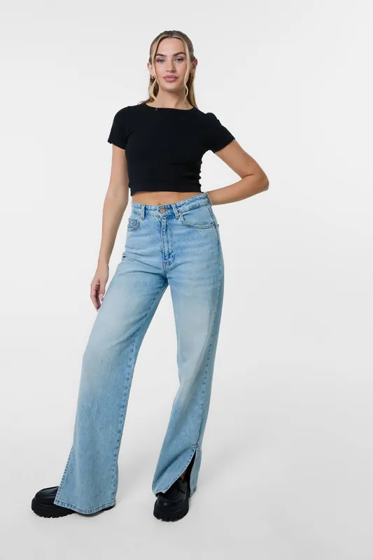Black Hook & Eye Shoulder Detail Crop Top - Pink Vanilla