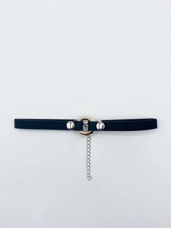 Faux Suede Choker Necklace With Ring Charm In Black - SVNX