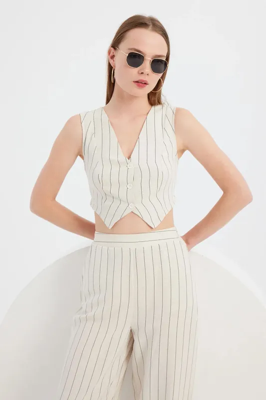 Striped High-Waist Carrot Pants and Top Co-ord Set