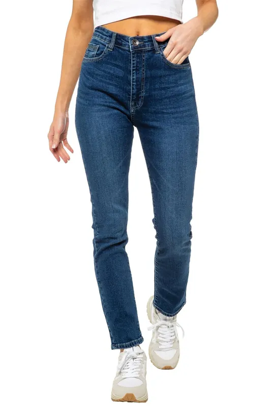 Straight Leg Slim Fit Jeans - Enzo