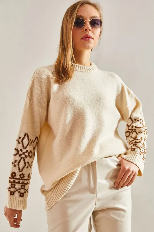 Crew Neck Jacquard Knit Sweater with Embroidery - Bianco Lucci