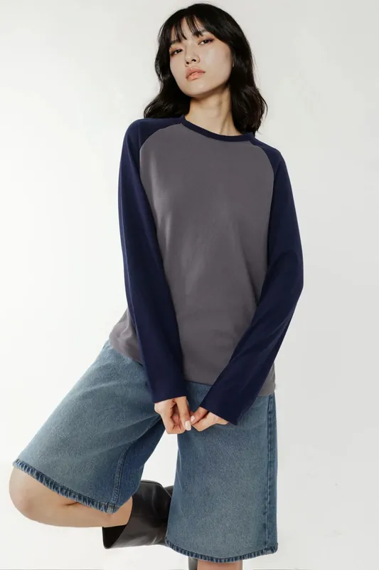 Crew Neck Raglan Long Sleeve Waffle Top - Hiccup