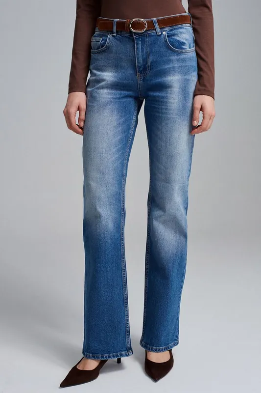 Low-Waist Straight-Leg Jeans