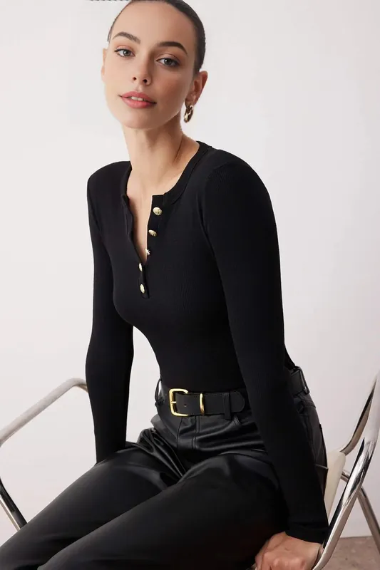 Crew Neck Fitted Knit Blouse with Button Detail - WOVCOR
