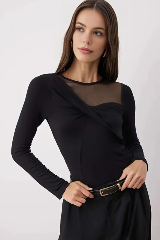 Knit Blouse with Collar Detail - WOVCOR