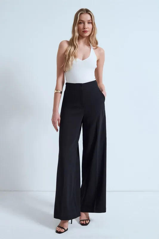 Women's High-Waist Wide-Leg Crepe Trousers