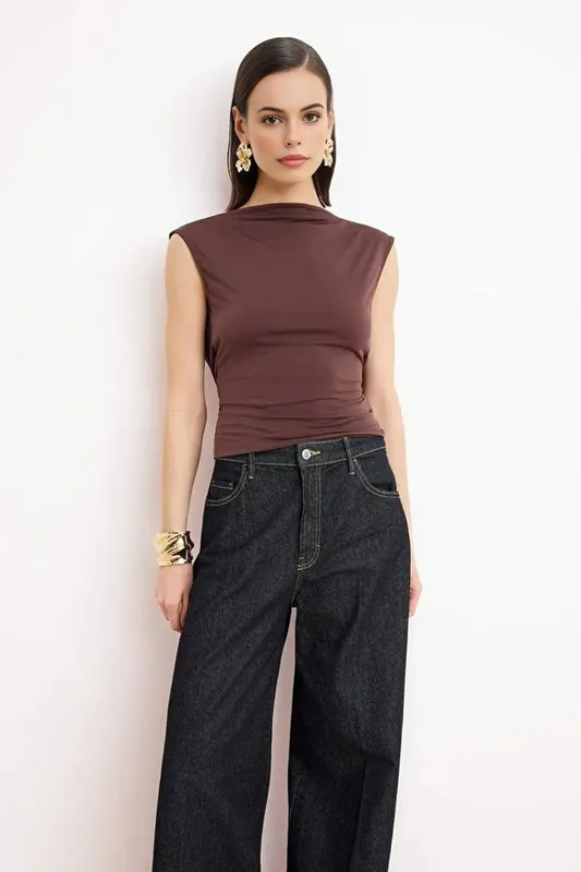 Boat Neck Sleeveless Knit Sandy Party Blouse - WOVCOR