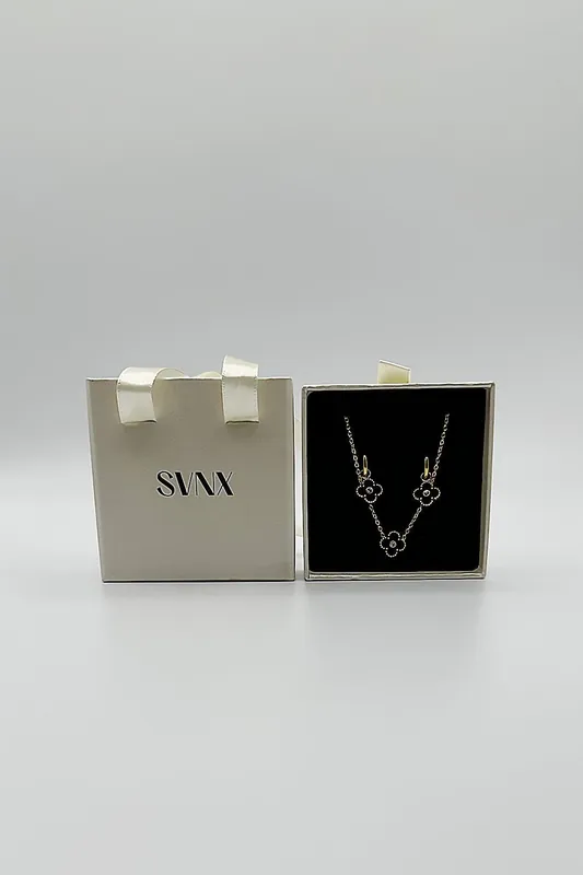 Mini Clover Necklace & Hoop Earrings - SVNX