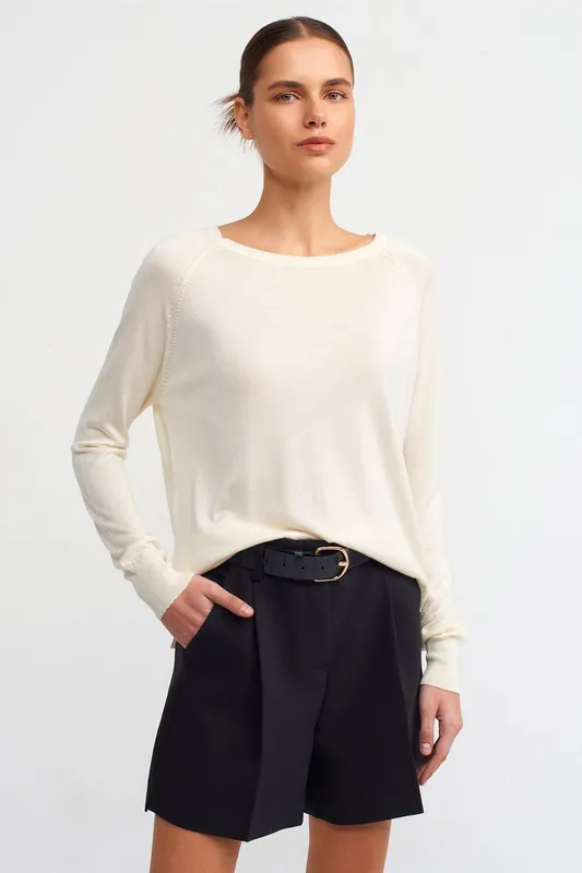 Women’s Ribbed Crew Neck Sweater - Dilvin