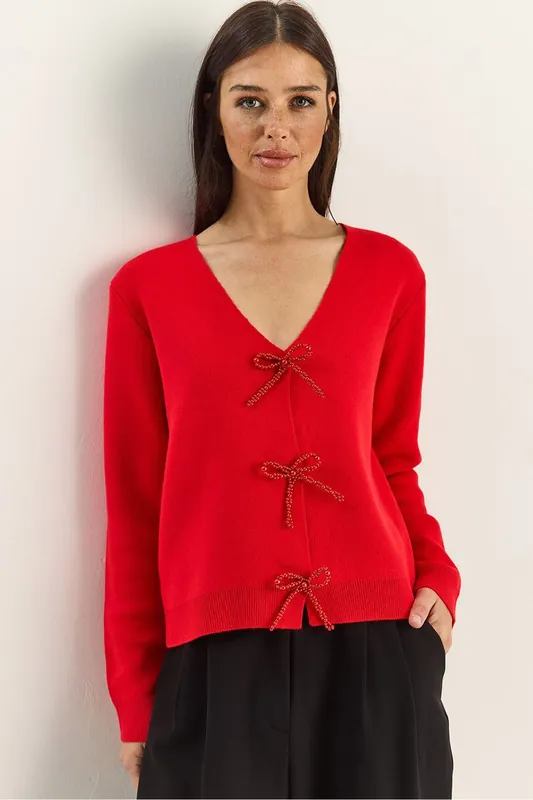 Button Detailed Knit V-Neck Cardigan