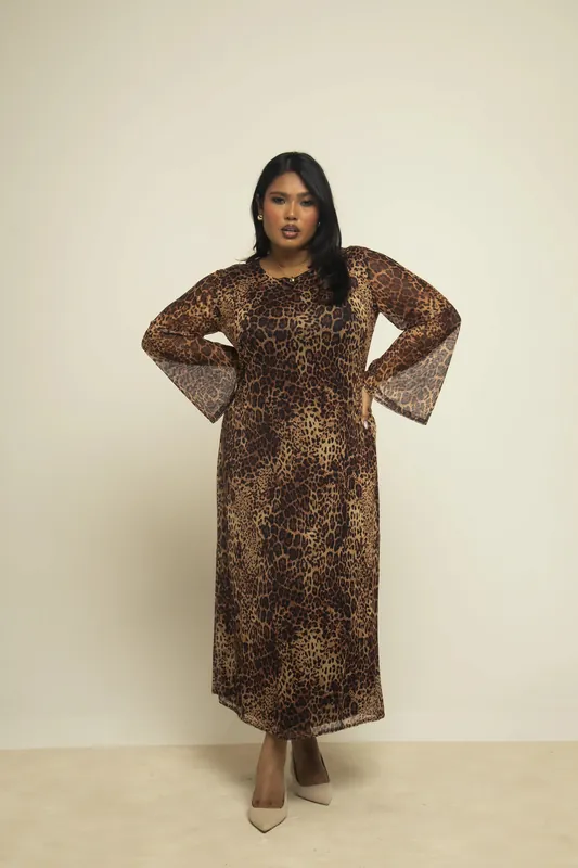 Curve Brown Leopard Print Flare Sleeve Midaxi Dress - FASHION-SZN