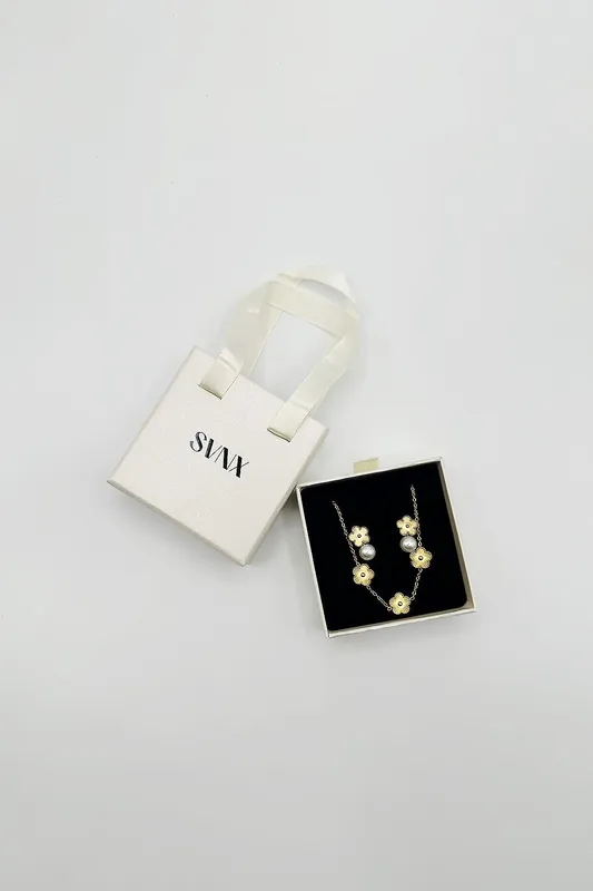 Floral Pearl Stud Earrings & Bracelet in Gold - SVNX