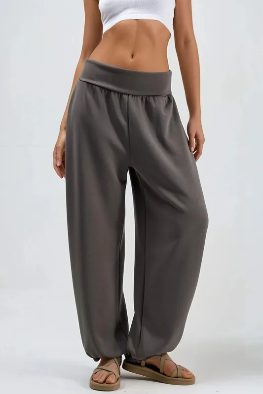 Women's Mid-Waist Straight Pull-On Trousers