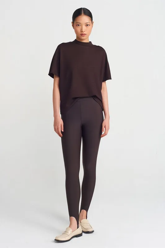 High-Waist Slim-Fit Leggings