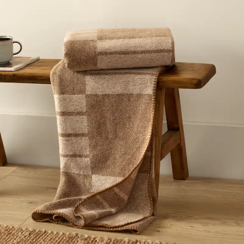 Harlech Woven Reversible Throw - Yard