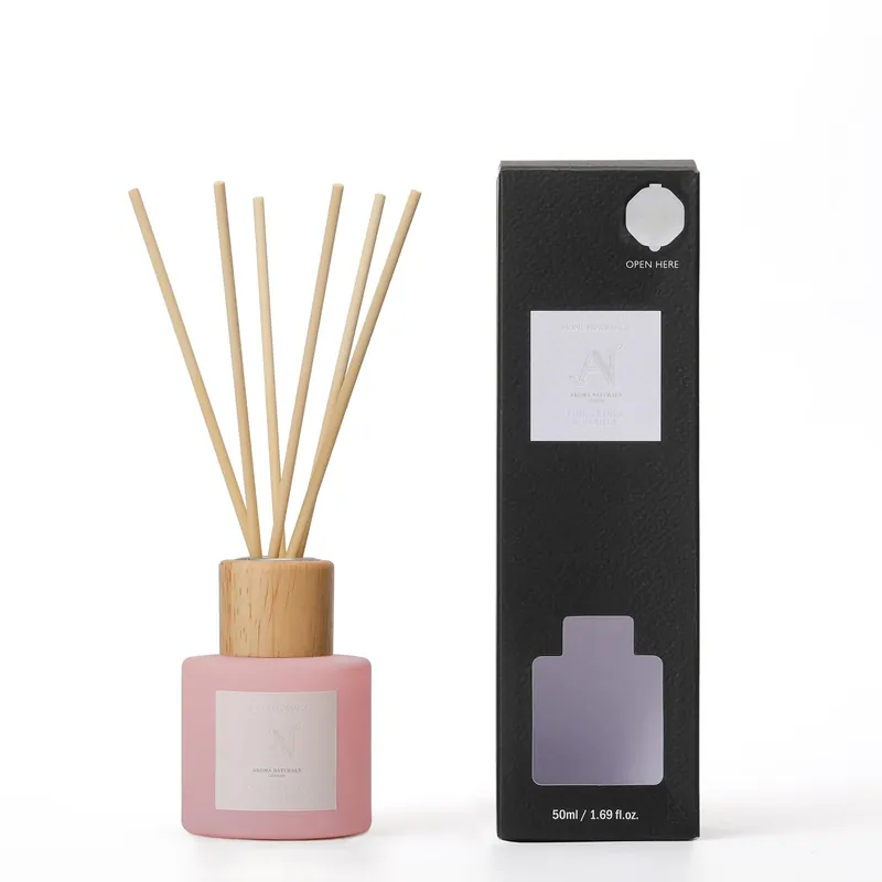 Frosted Decadence Reed Diffuser Vanilla Bean Scent - Aroma Naturals