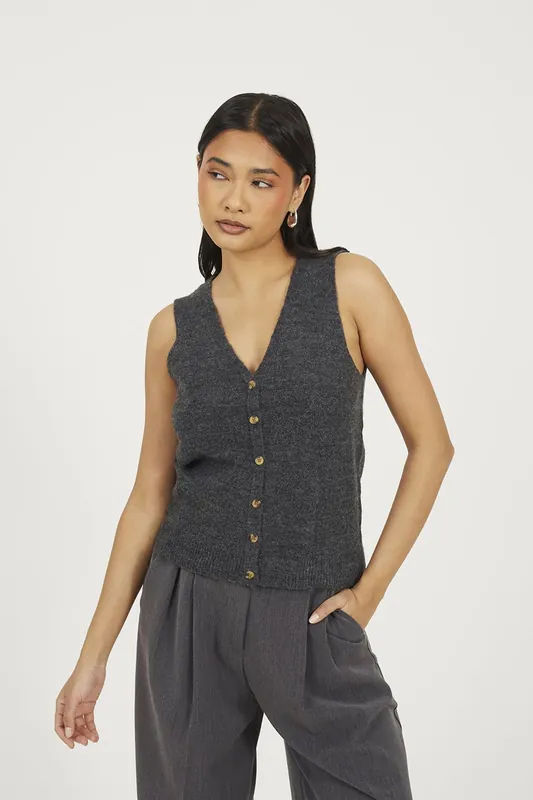 Mossy Yarn V-Neck Knitted Waistcoat