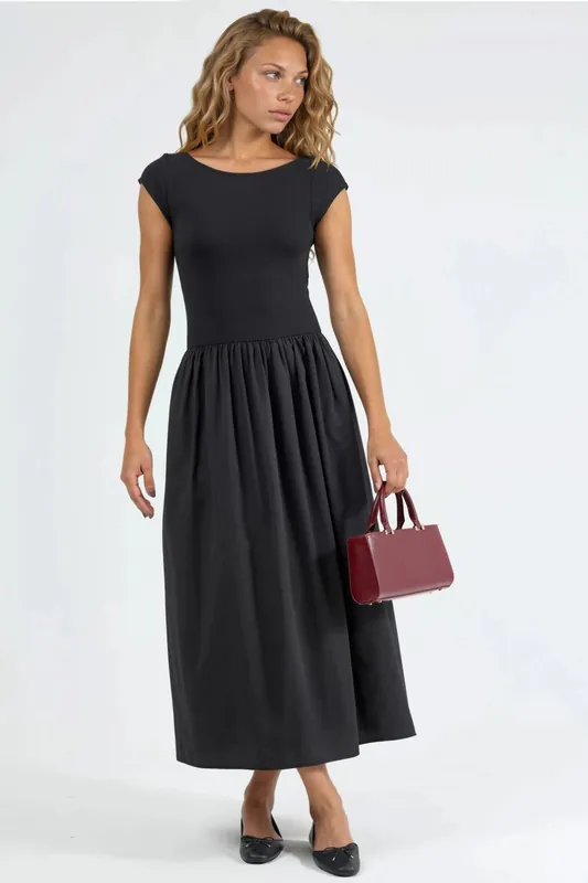 Casual Midi Dress with Crew Neck - Busem