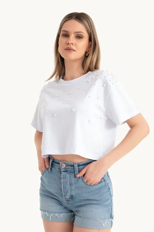 Crew Neck Pearl Embellished Cropped T-shirt