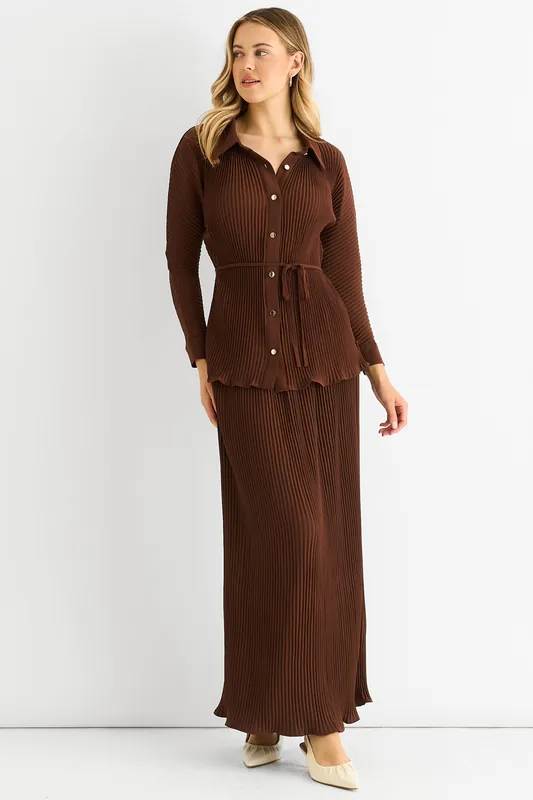 Chocolate Plisse Elasticated Waist Maxi Skirt - Gini London