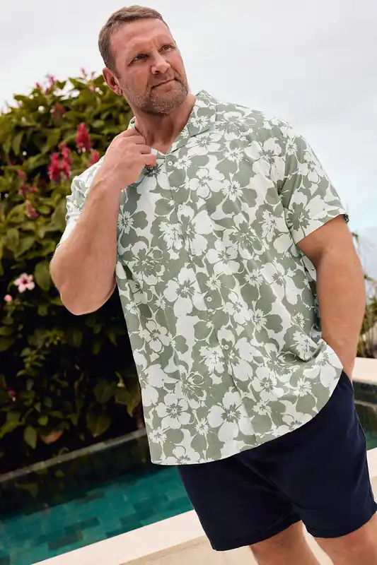 Leaf Print Short Sleeve Shirt - BadRhino
