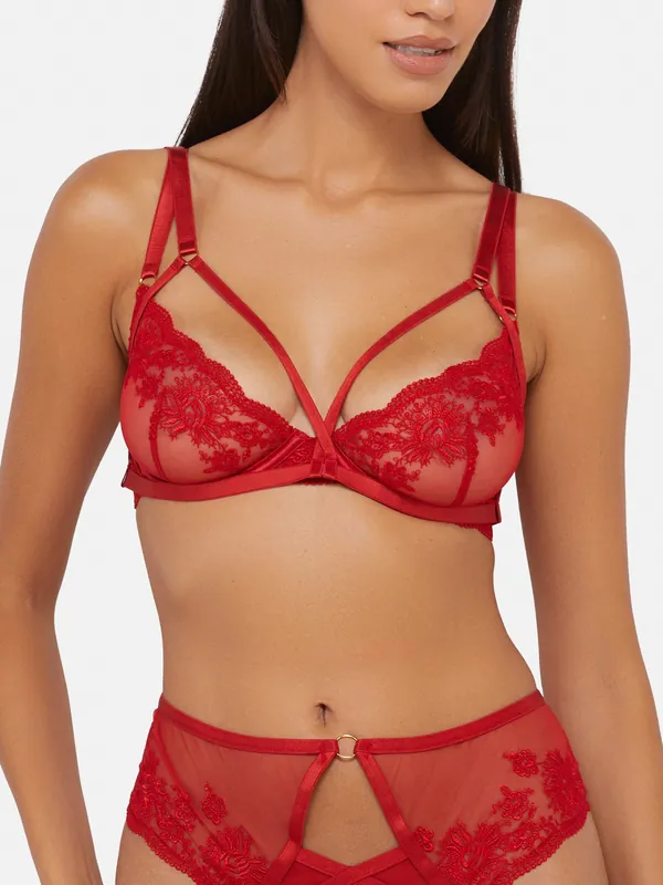 Sarina Embroidery Strap Plunge Bra - Wolf & Whistle