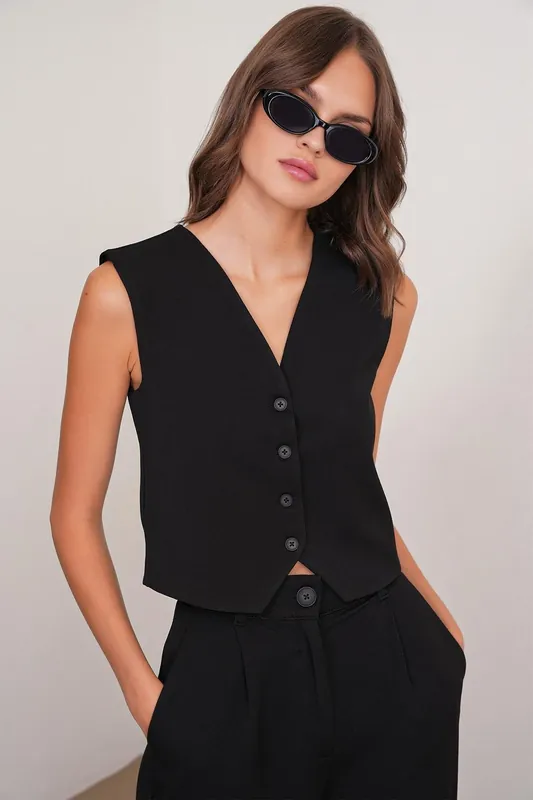 V-neck Buttoned Waistcoat