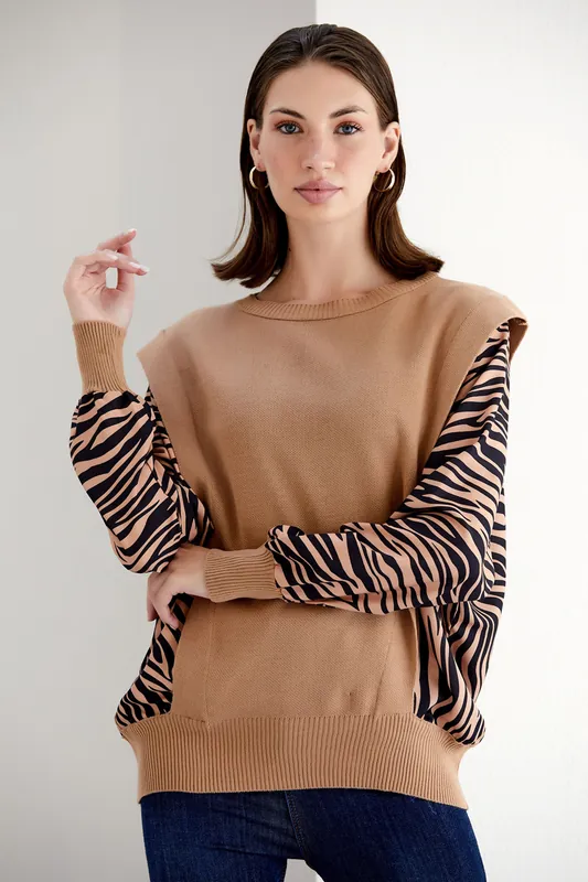 Exotic Safari Oversized Bat Sleeve Sweater - Belissh