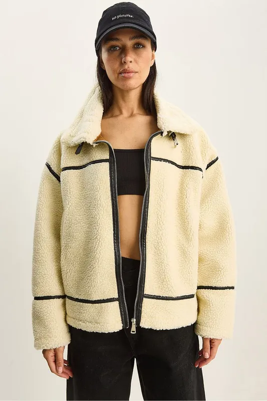 Oversized Faux Fur Jacket - Bianco Lucci
