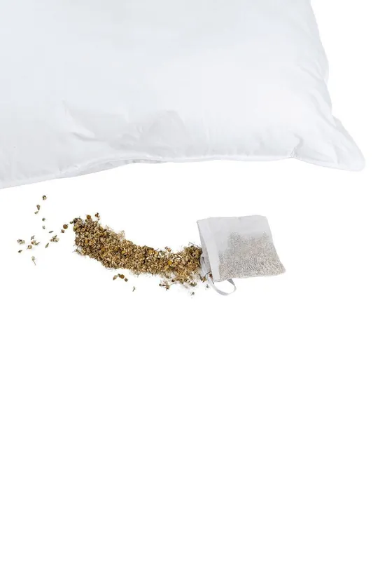 Set of Two Dried Camomile Filled Pouches for Camomile Pillow - Homescapes