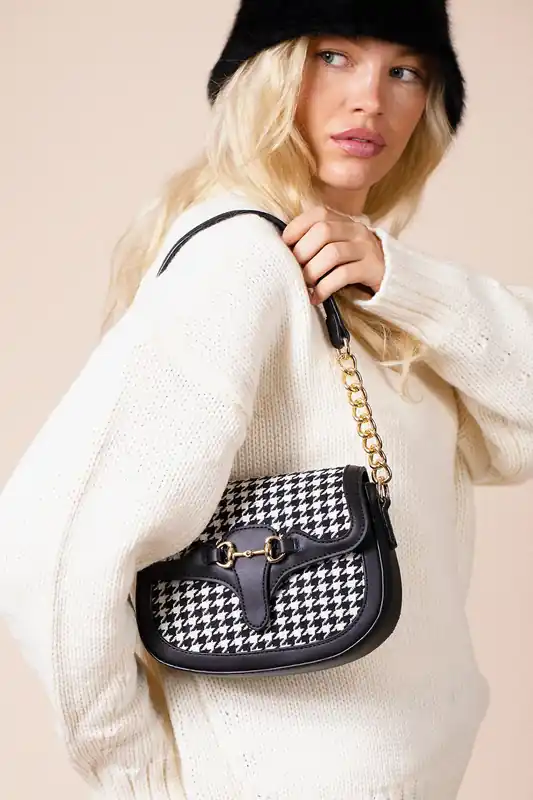 Houndstooth Shoulder Bag in Black & White - SVNX