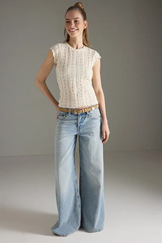 Lace Detail Fitted Moon Sleeve Knit Blouse - WOVCOR