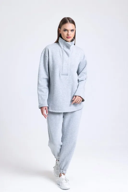Half Open Collar Oversized Sweatshirt with a Neck Detail - Hiccup