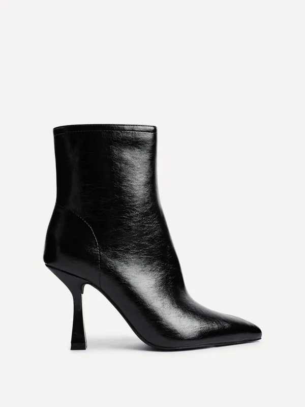 Jetta Black Faux Leather Heeled Boot - Linzi