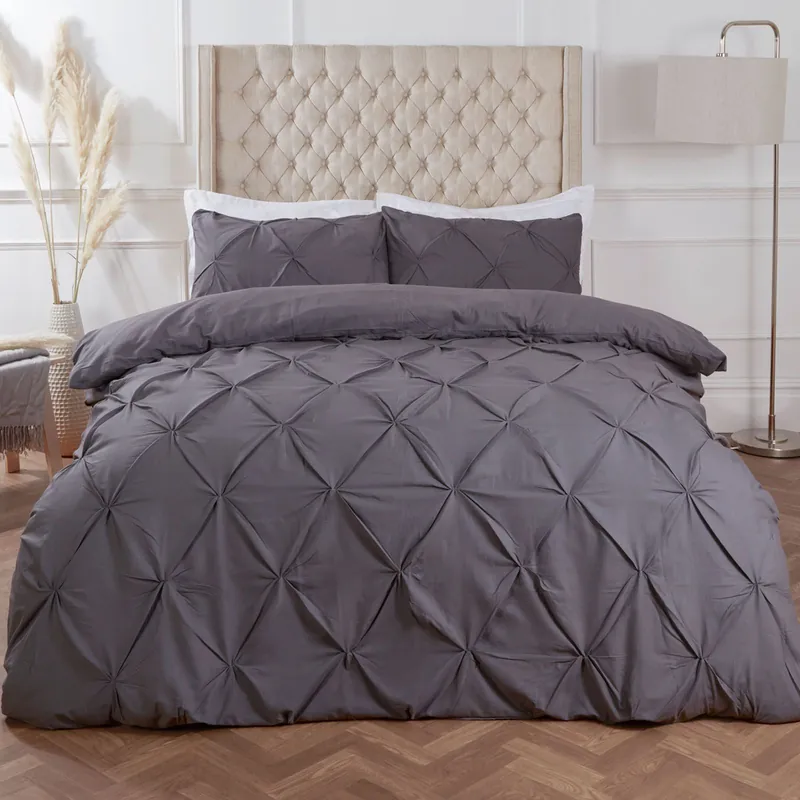 Diamond Pintuck Duvet Cover with Pillowcase - OHS