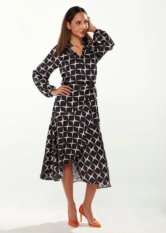 Graphic Print Midi Dress in Black & White - Liquorish