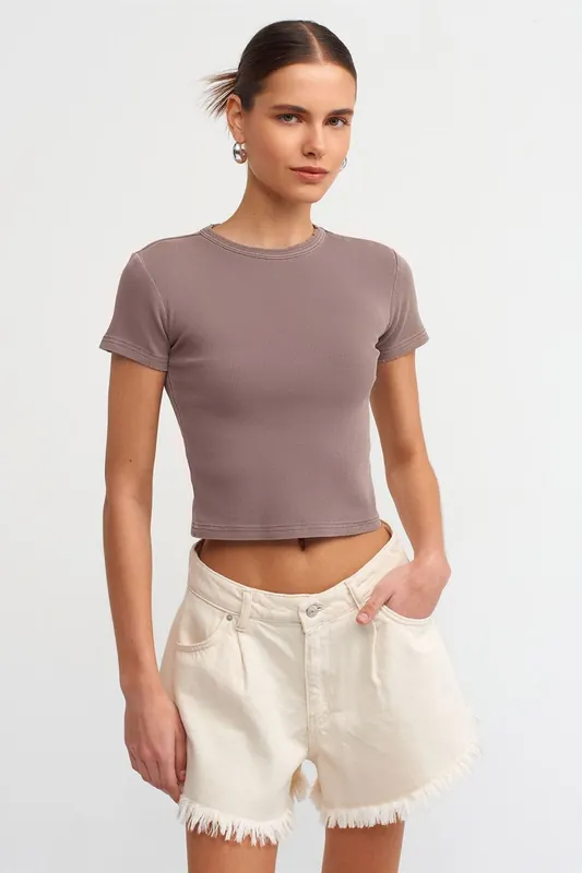 Women's Slim Fit Crop T-Shirt